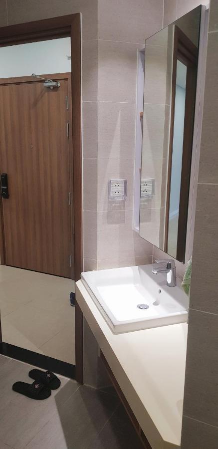 Beachfront Scenia Bay Apartment Nha Trang Exterior photo