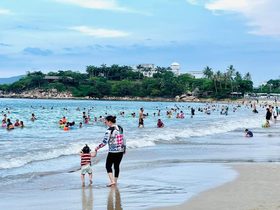 Beachfront Scenia Bay Apartment Nha Trang Exterior photo